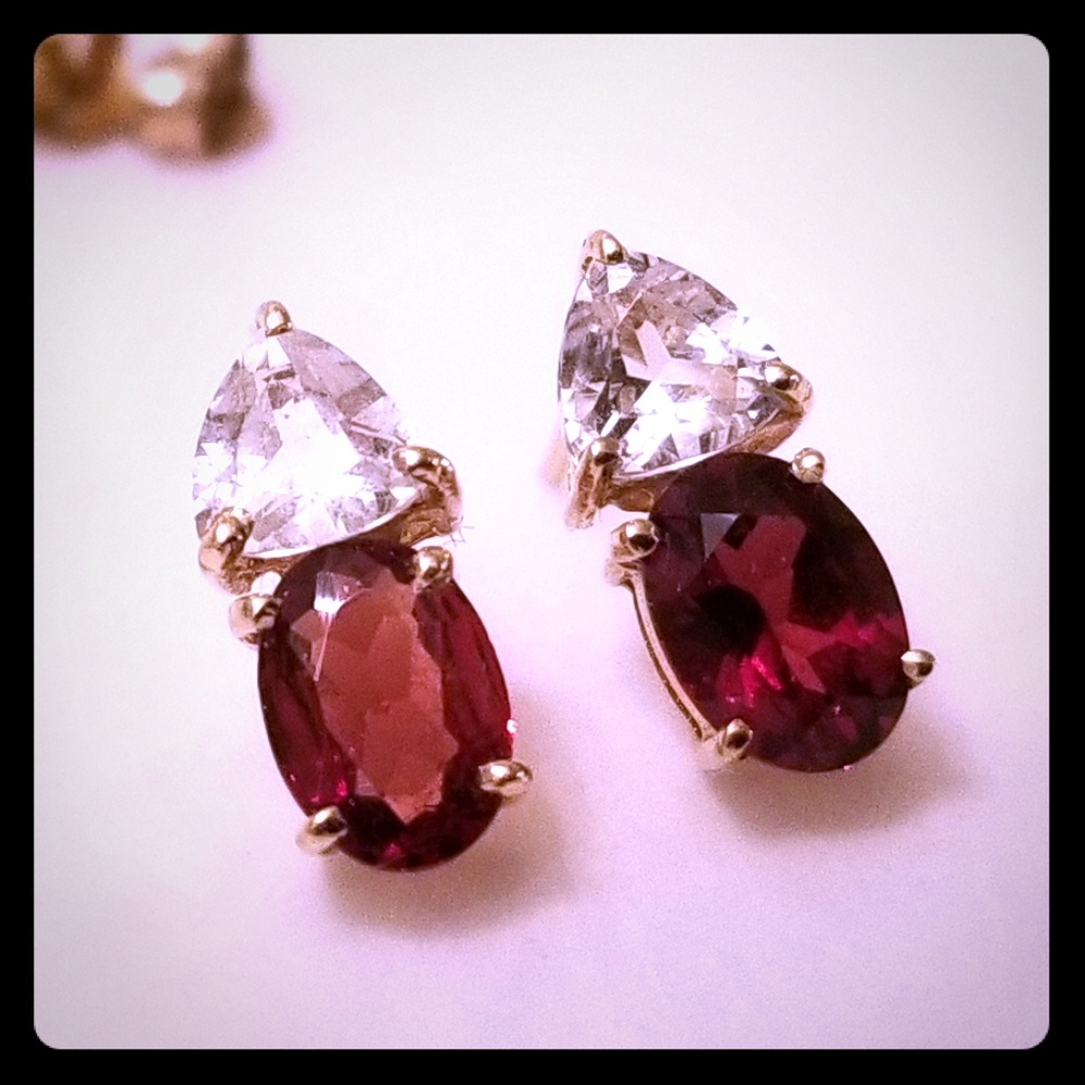 3 CTTW Garnet/White Topaz set in 14K Gold